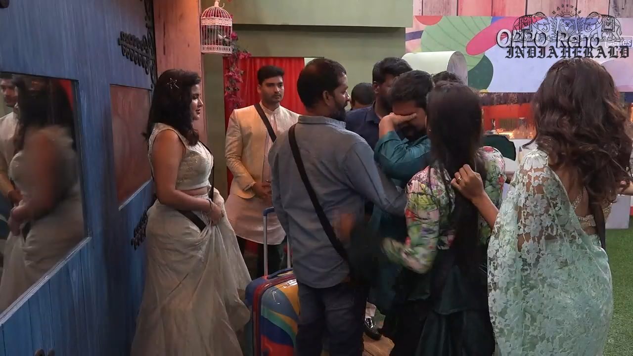 Bigg Boss Telugu Season 3 Day 14 Hot Stills Set 2