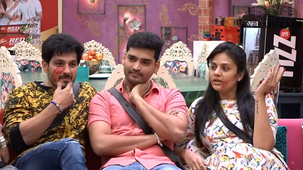 Bigg Boss Telugu Season 3 Day 15 Hot Stills Set 3