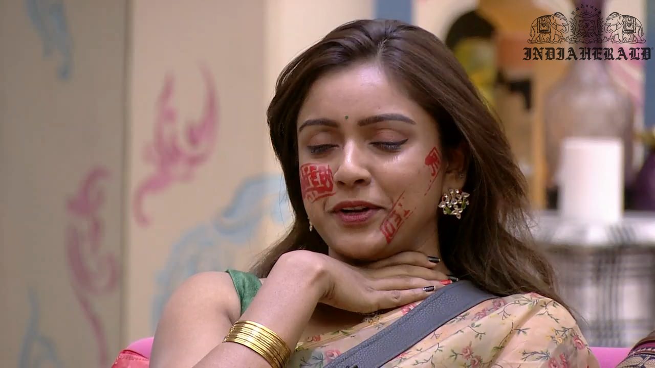 Bigg Boss Telugu Season 3 Day 15 Hot Stills Set 3