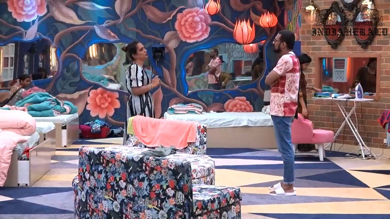 Bigg Boss Telugu Season 3 Day 16 Hot Stills Set 1