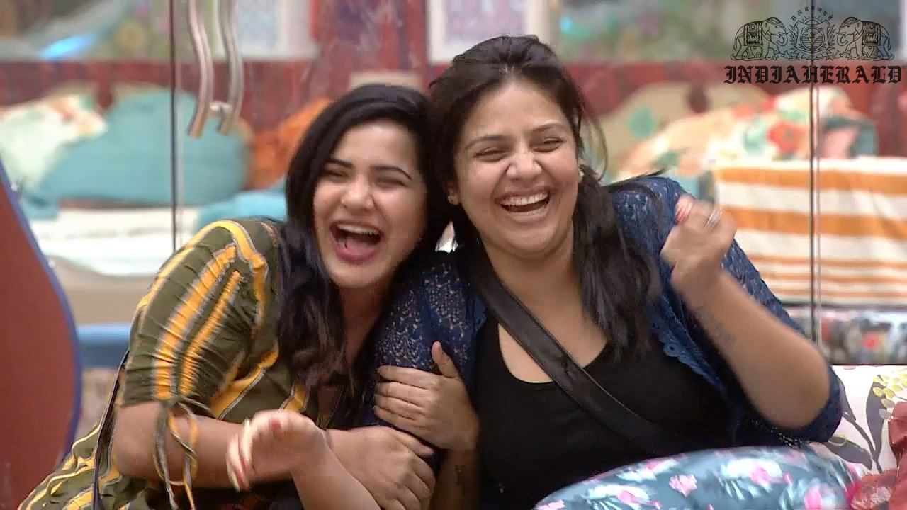 Bigg Boss Telugu Season 3 Day 16 Hot Stills Set 3