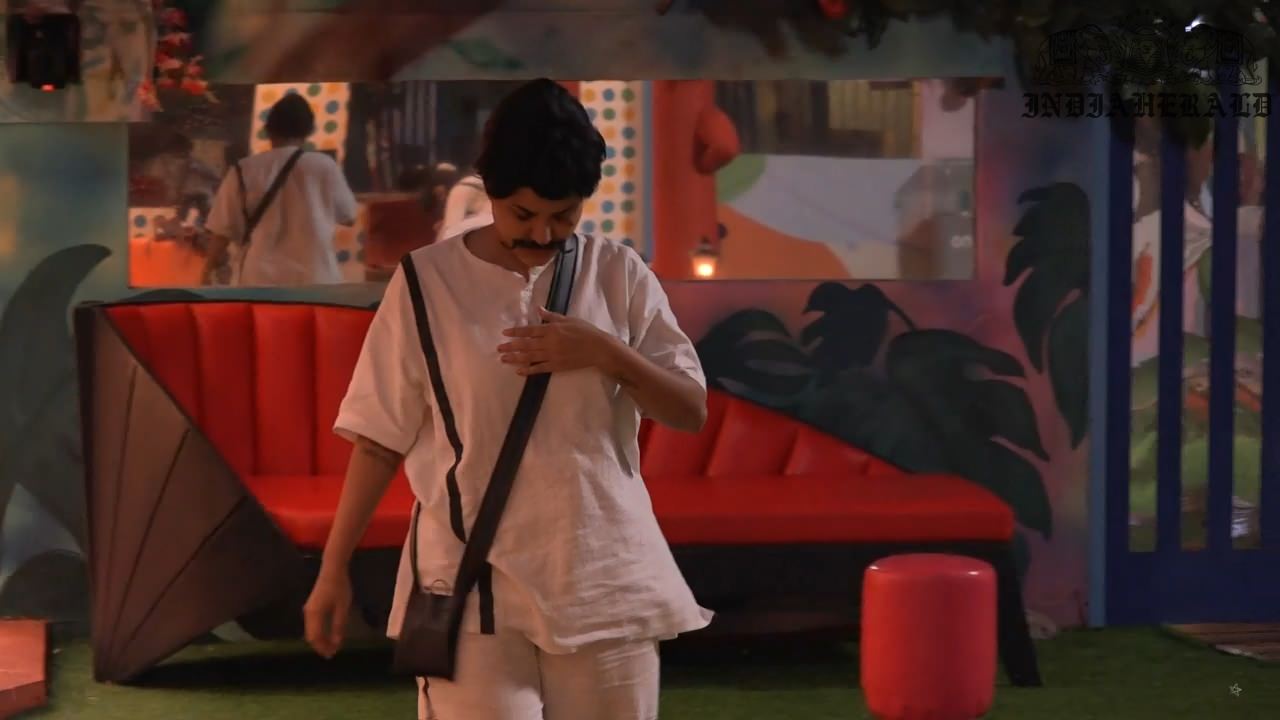 Bigg Boss Telugu Season 3 Day 17 Hot Stills Set 2