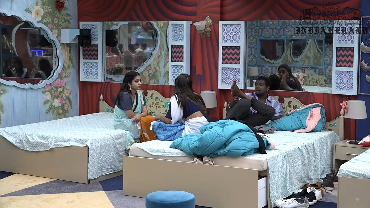 Bigg Boss Telugu Season 3 Day 18 Hot Stills Set 1