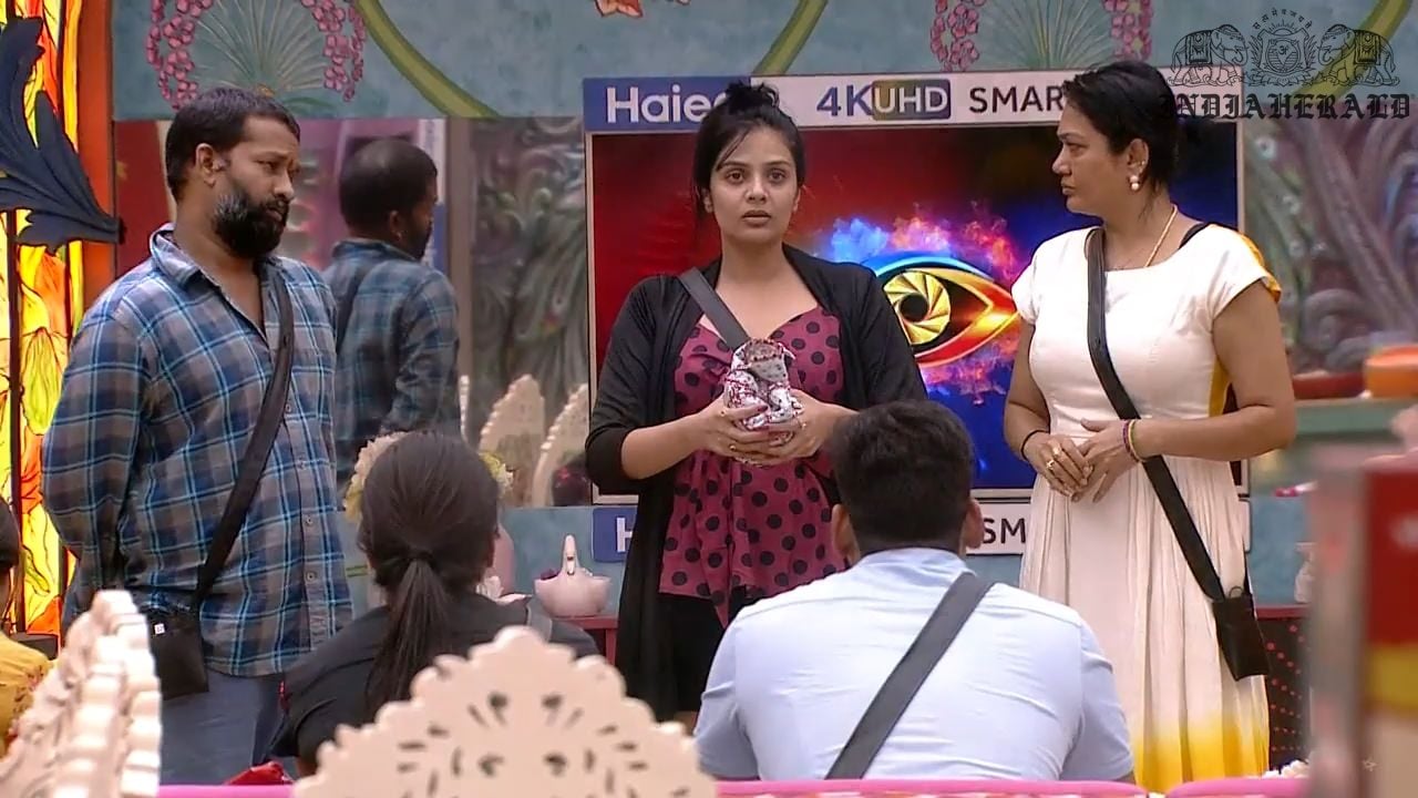 Bigg Boss Telugu Season 3 Day 2 Hot Stills Set 3