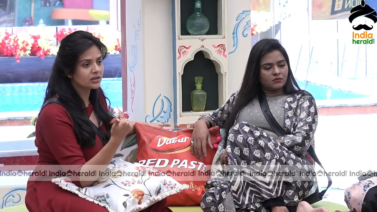 Bigg Boss Telugu Season 3 Day 22 Hot Stills Set 1