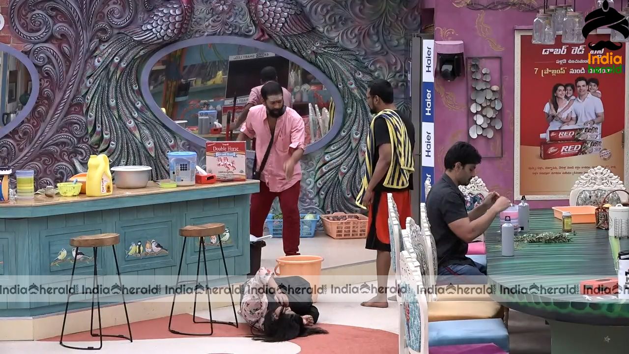 Bigg Boss Telugu Season 3 Day 22 Hot Stills Set 1