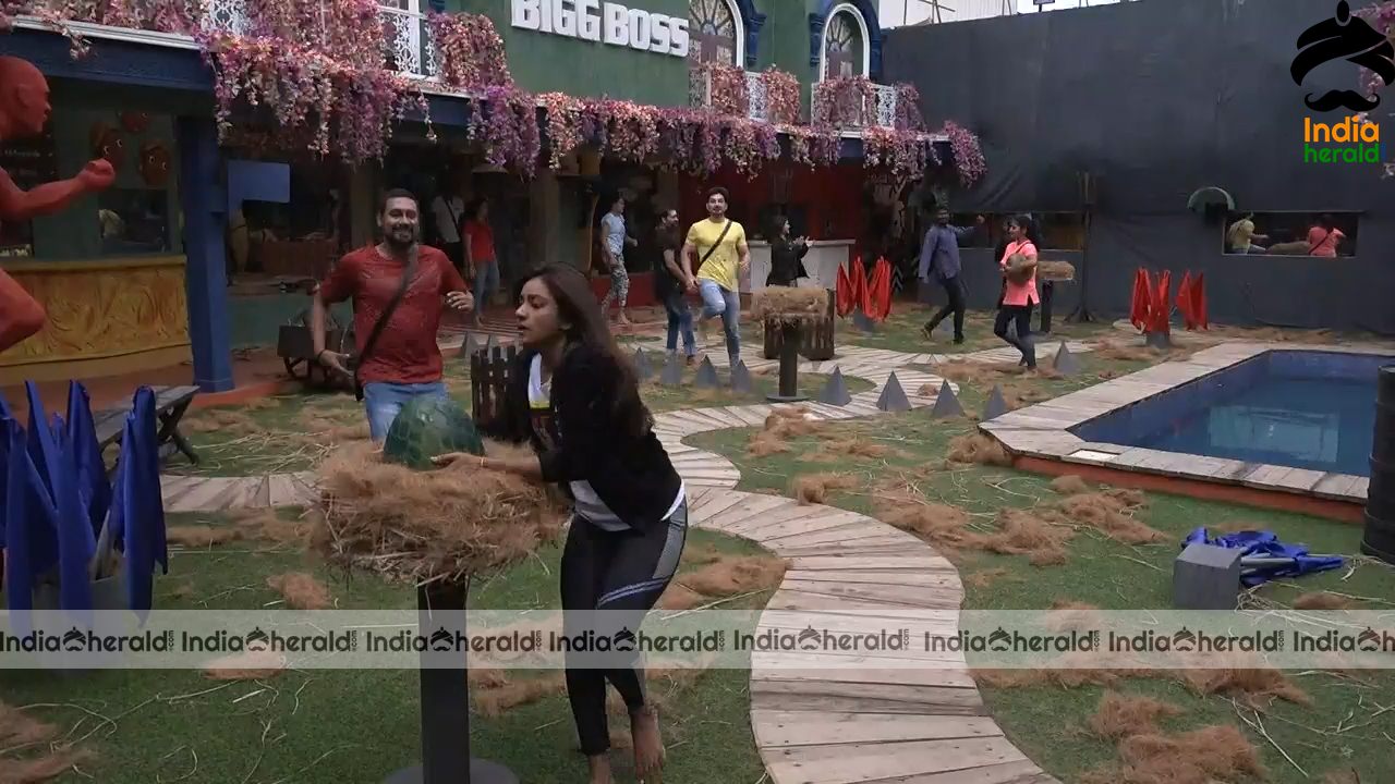 Bigg Boss Telugu Season 3 Day 23 Hot Stills Set 1