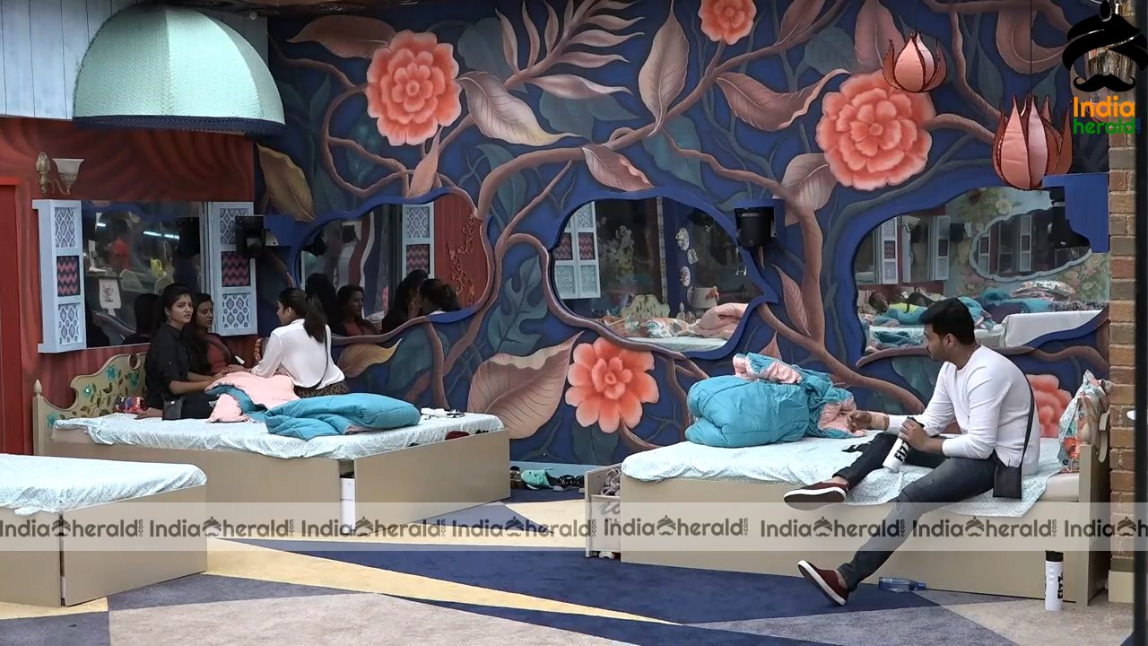 Bigg Boss Telugu Season 3 Day 24 Hot Stills Set 2