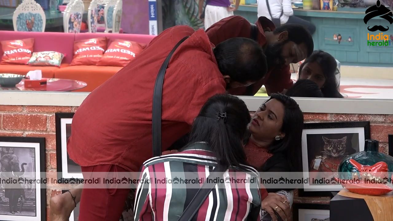Bigg Boss Telugu Season 3 Day 24 Hot Stills Set 2