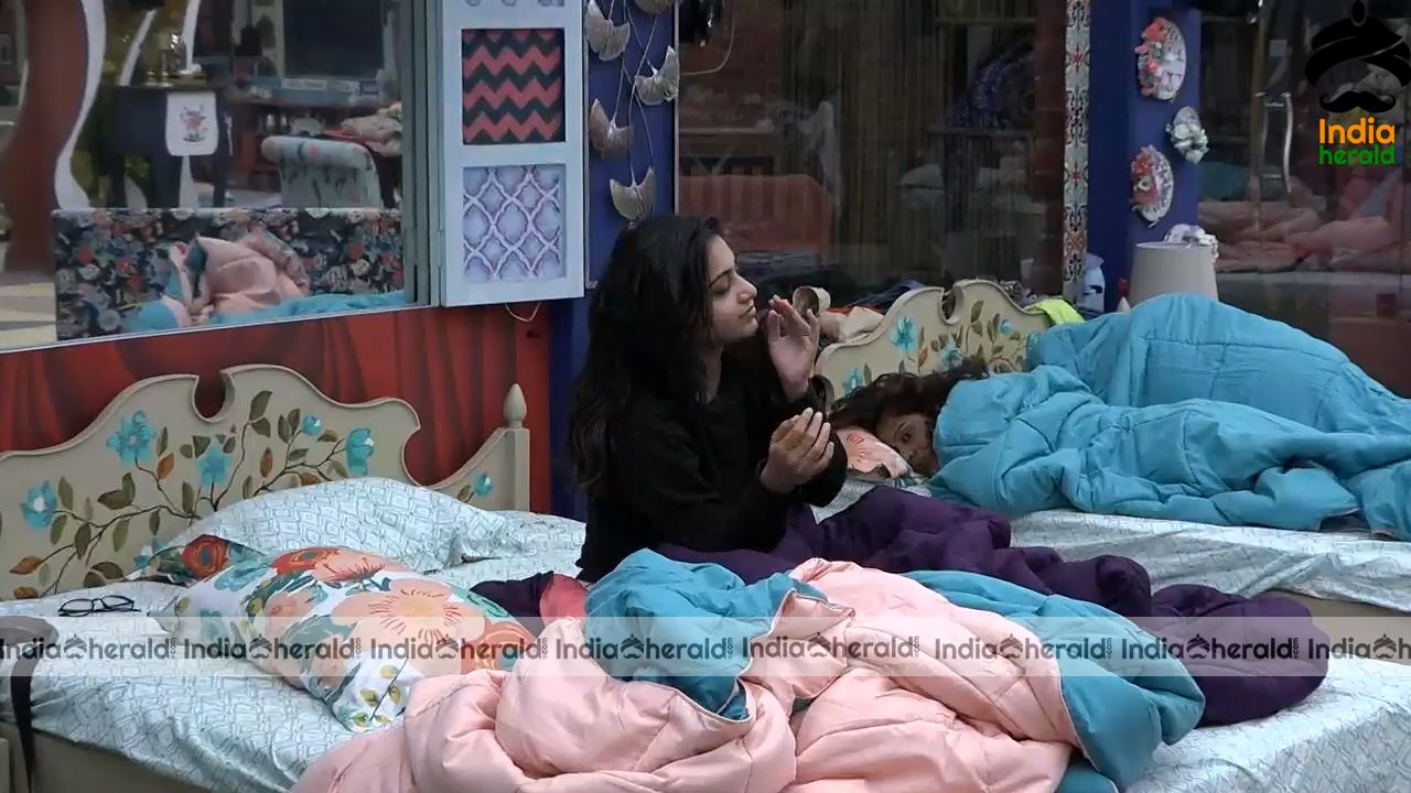 Bigg Boss Telugu Season 3 Day 26 Hot Stills Set 1