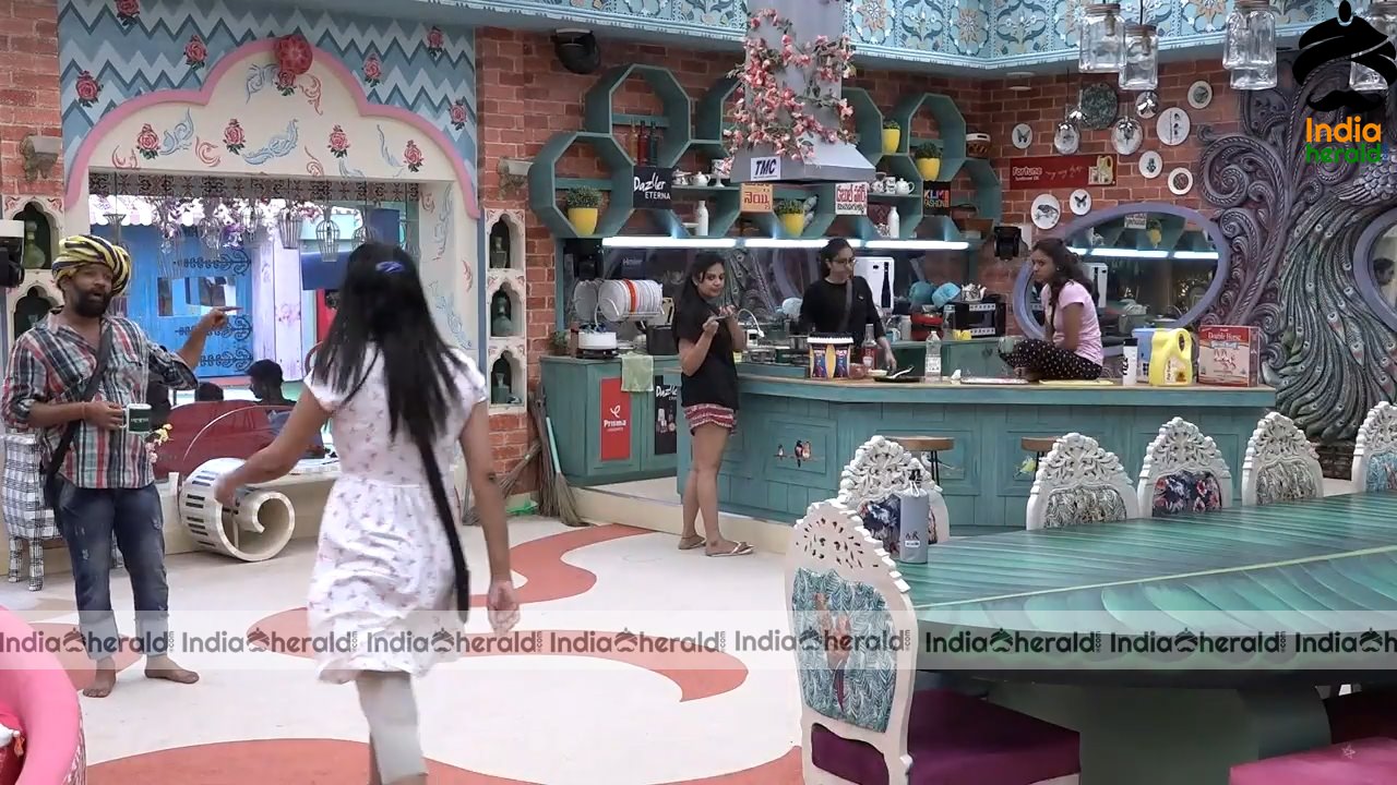 Bigg Boss Telugu Season 3 Day 26 Hot Stills Set 1