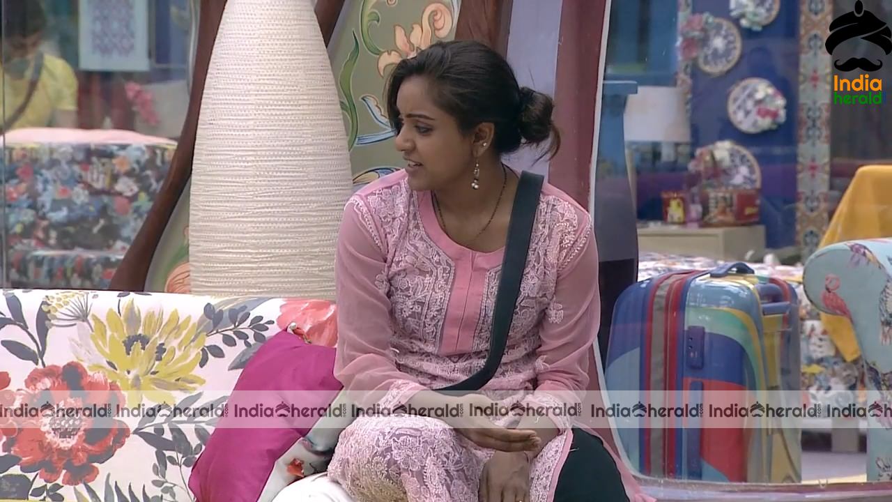 Bigg Boss Telugu Season 3 Day 27 Hot Stills Set 1