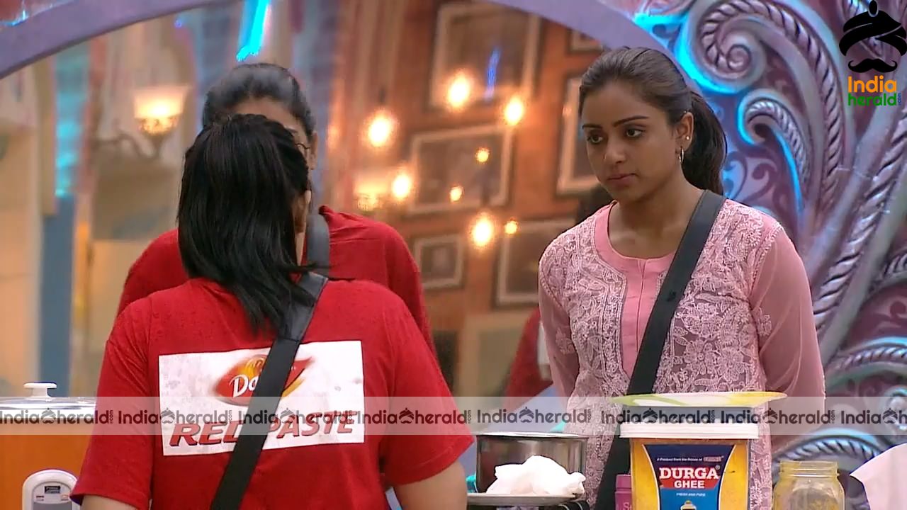 Bigg Boss Telugu Season 3 Day 27 Hot Stills Set 2