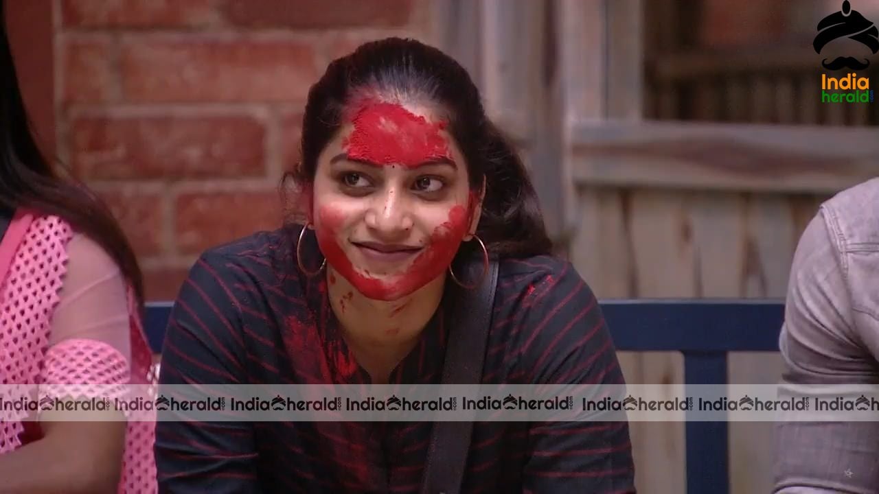 Bigg Boss Telugu Season 3 Day 29 Hot Stills Set 3