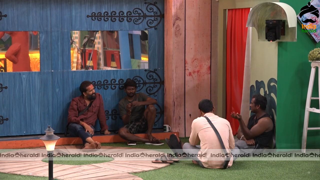 Bigg Boss Telugu Season 3 Day 30 Hot Stills Set 1