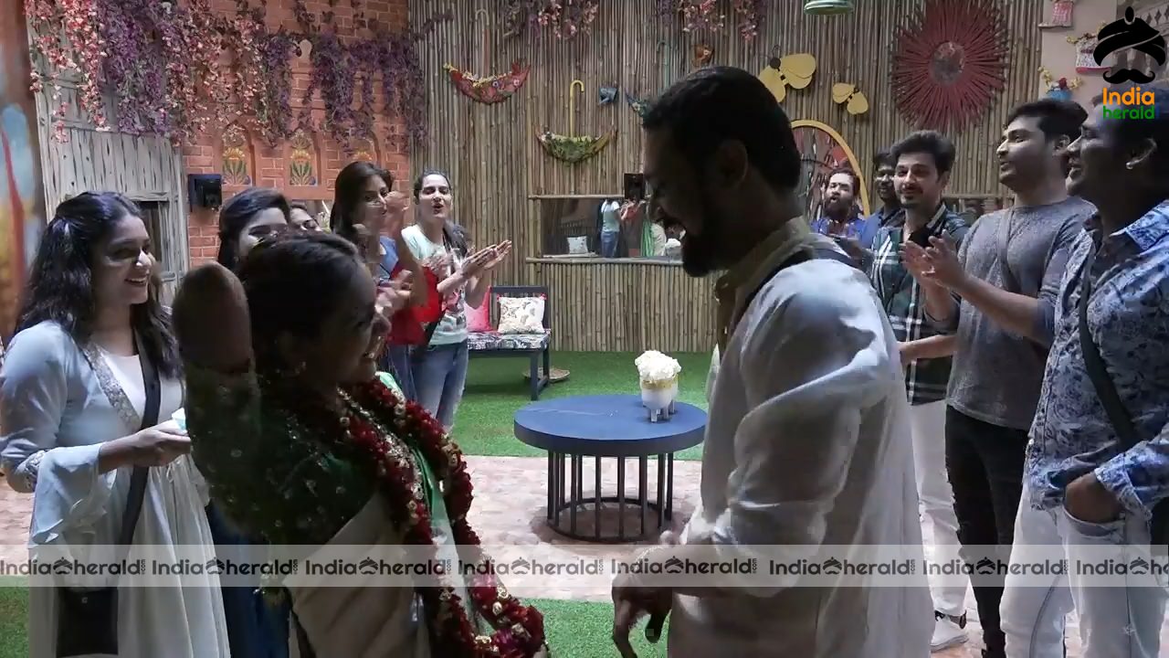 Bigg Boss Telugu Season 3 Day 30 Hot Stills Set 2