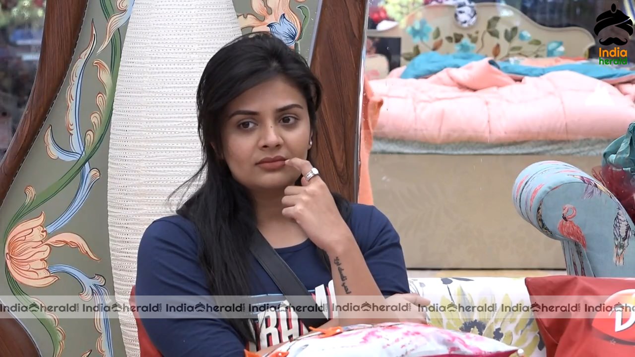 Bigg Boss Telugu Season 3 Day 30 Hot Stills Set 2