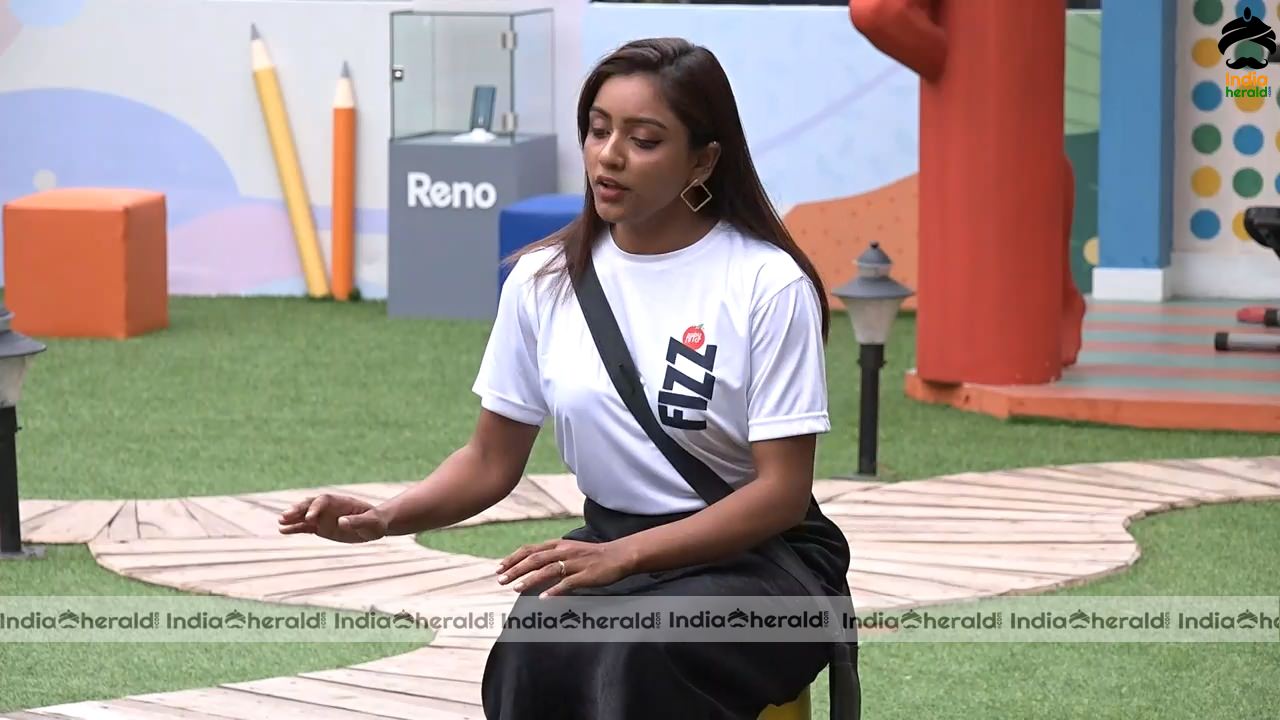 Bigg Boss Telugu Season 3 Day 31 Hot Stills Set 1