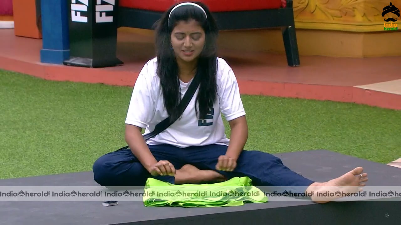 Bigg Boss Telugu Season 3 Day 31 Hot Stills Set 2