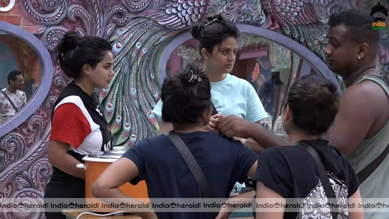 Bigg Boss Telugu Season 3 Day 34 Hot Stills Set 1