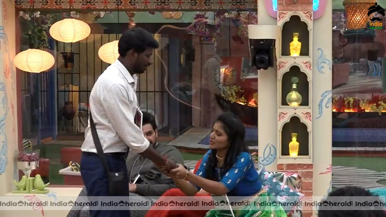 Bigg Boss Telugu Season 3 Day 35 Hot Stills Set 3