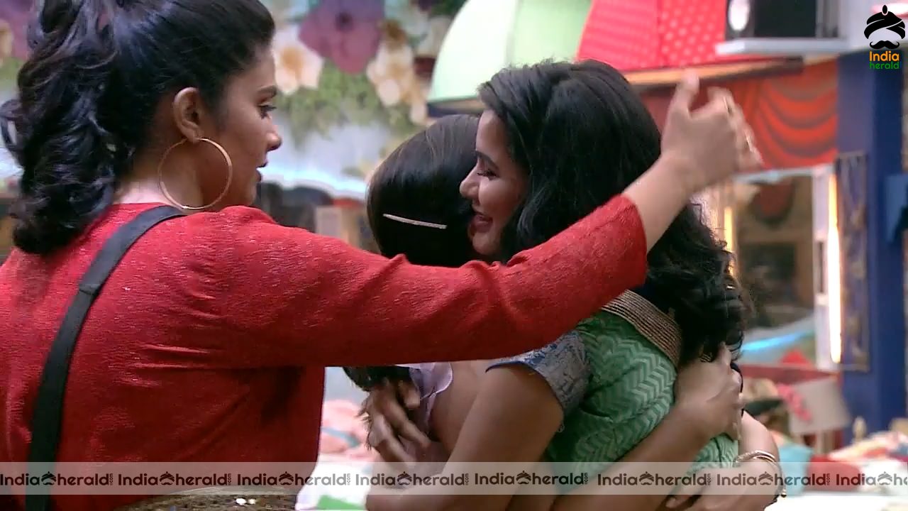 Bigg Boss Telugu Season 3 Day 35 Hot Stills Set 3