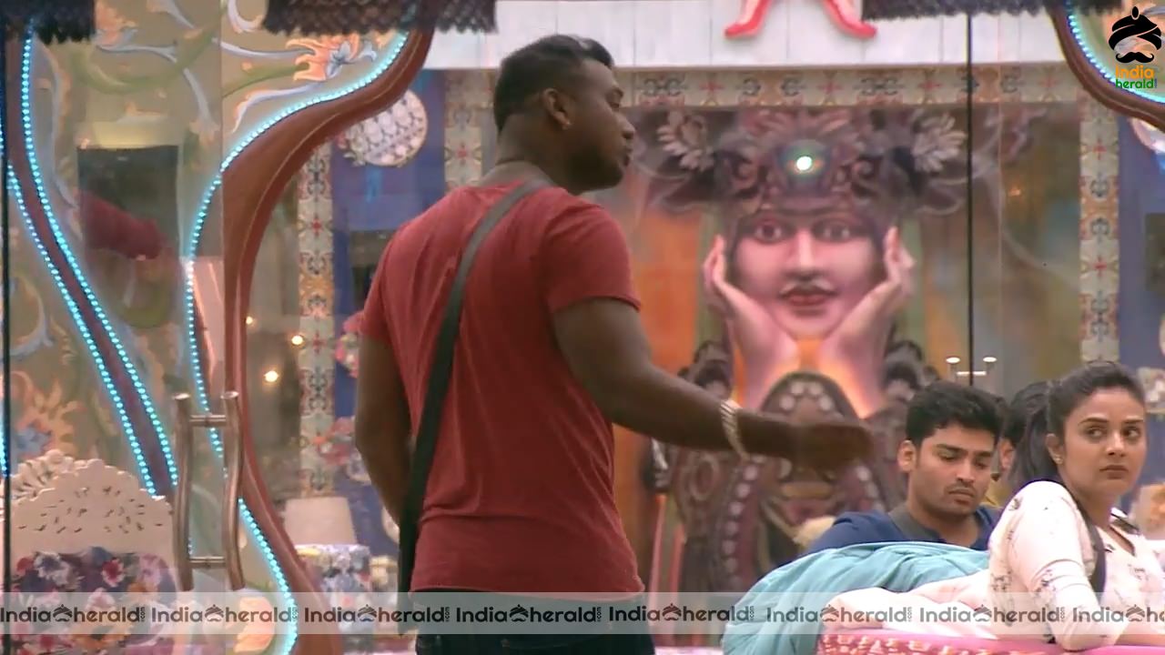 Bigg Boss Telugu Season 3 Day 37 Hot Stills Set 3