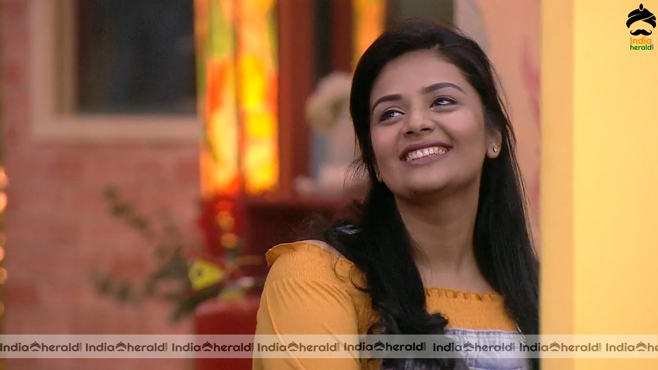 Bigg Boss Telugu Season 3 Day 38 Hot Stills Set 1