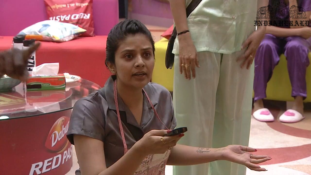 Bigg Boss Telugu Season 3 Day 4 Hot Stills Set 3