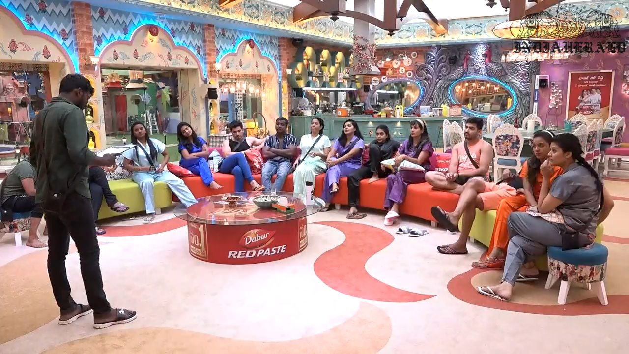 Bigg Boss Telugu Season 3 Day 4 Hot Stills Set 3
