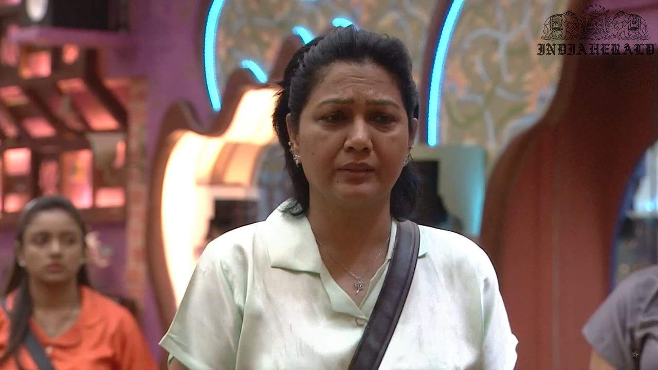 Bigg Boss Telugu Season 3 Day 4 Hot Stills Set 3