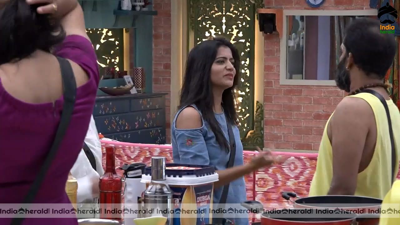 Bigg Boss Telugu Season 3 Day 40 Hot Stills Set 1