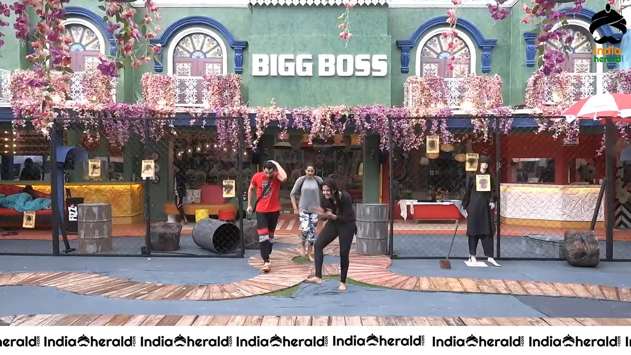 Bigg Boss Telugu Season 3 Day 45 Hot Stills Set 1