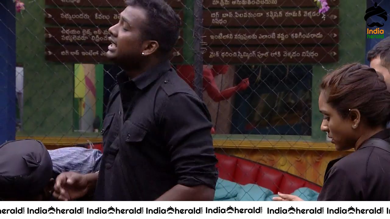 Bigg Boss Telugu Season 3 Day 45 Hot Stills Set 2