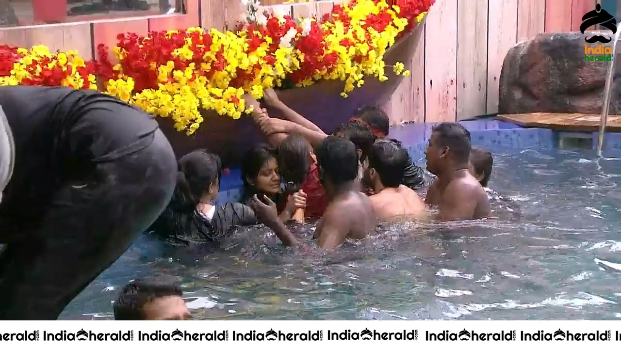 Bigg Boss Telugu Season 3 Day 45 Hot Stills Set 2
