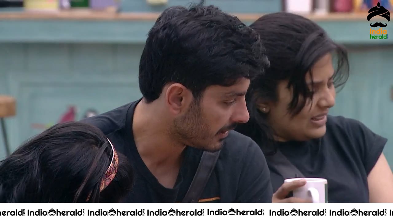 Bigg Boss Telugu Season 3 Day 45 Hot Stills Set 3