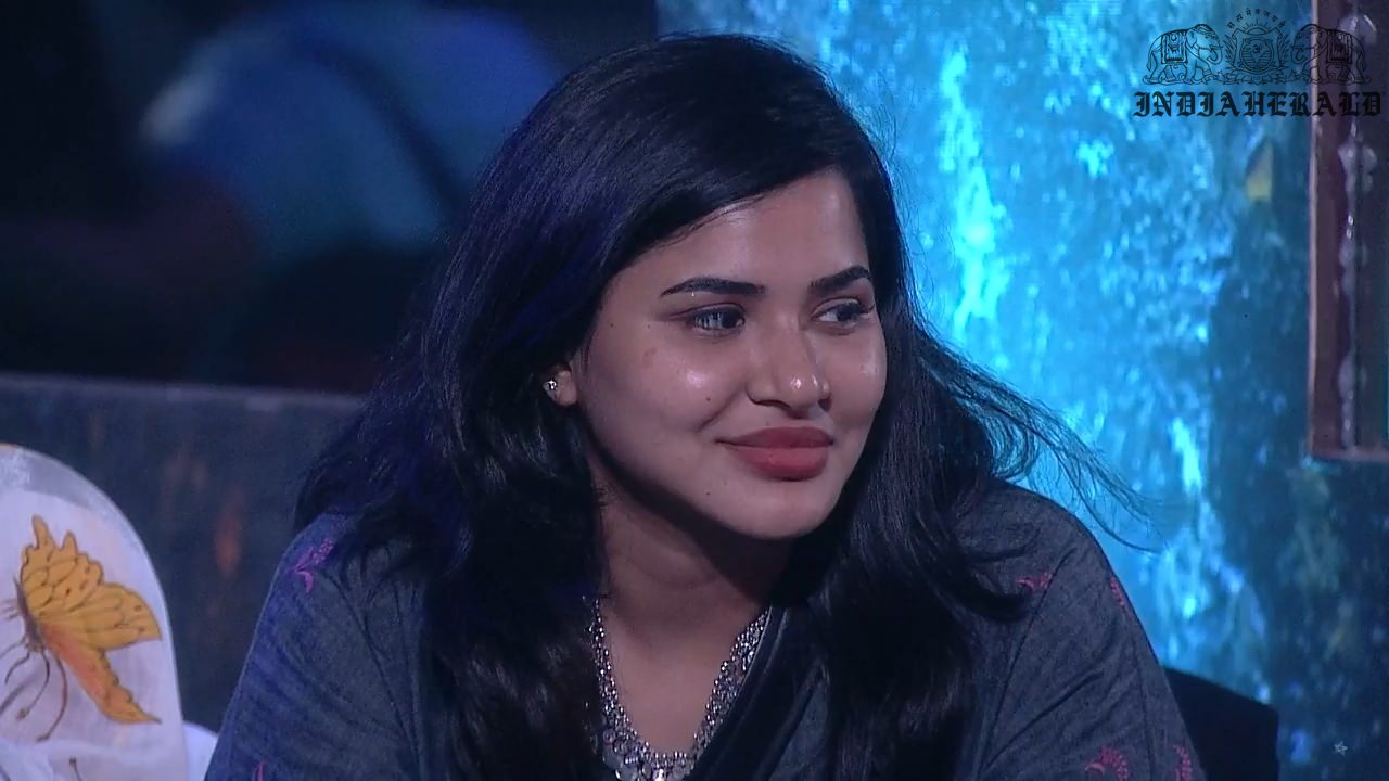 Bigg Boss Telugu Season 3 Day 5 Hot Stills Set 3