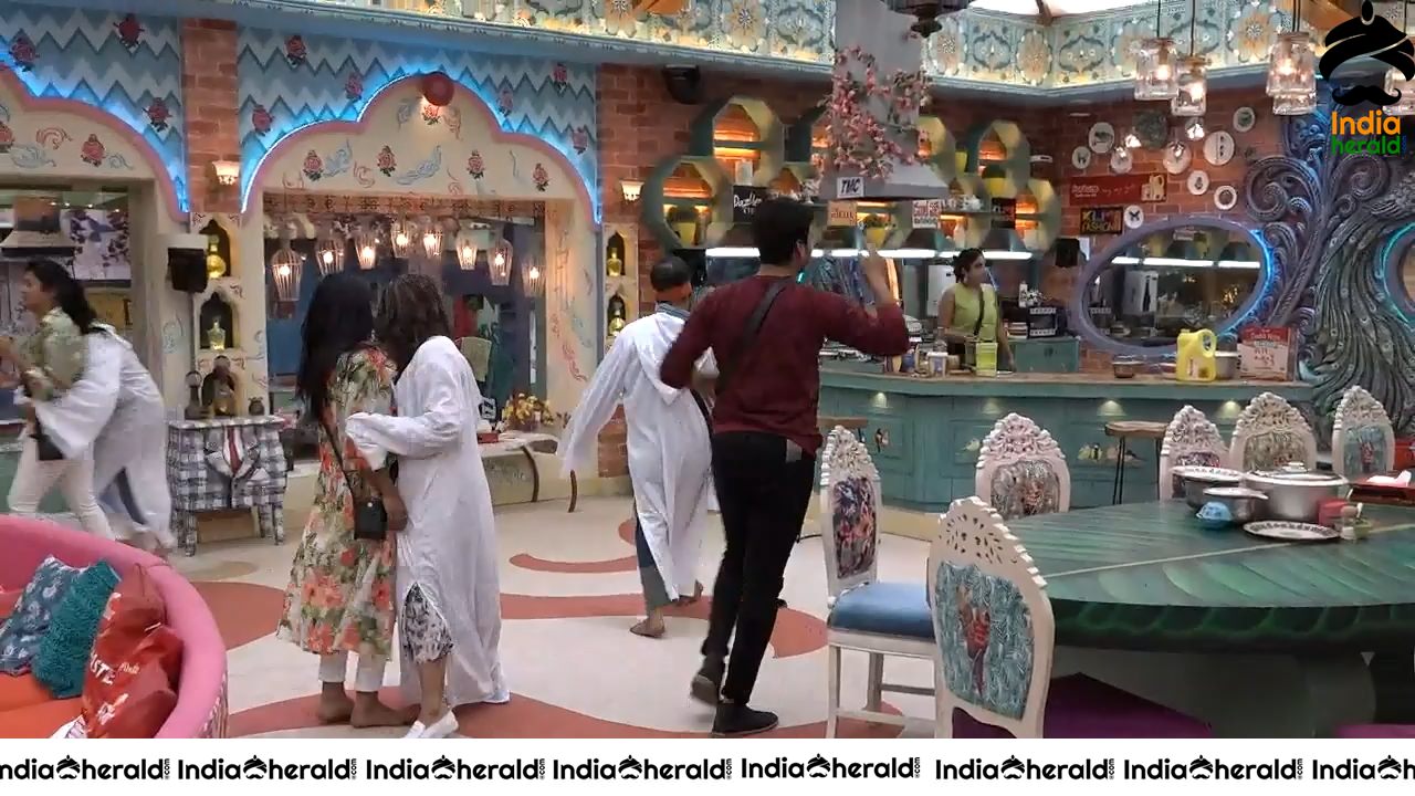 Bigg Boss Telugu Season 3 Day 51 Hot Stills Set 2