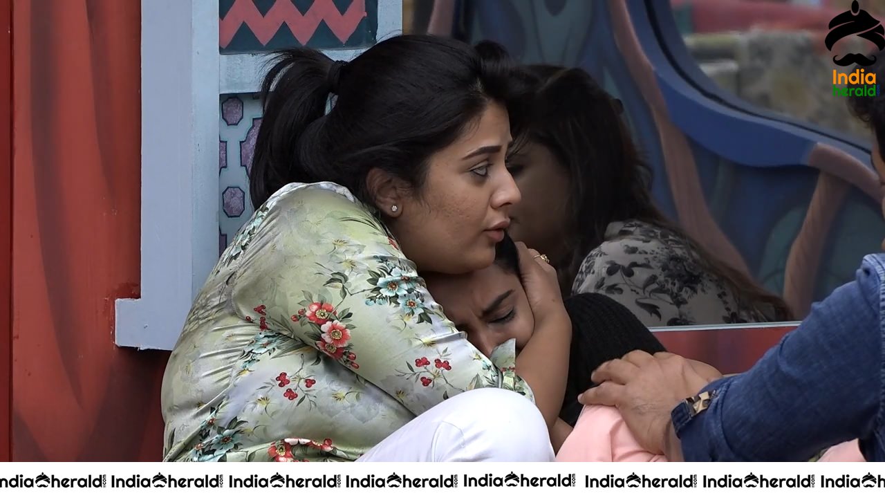 Bigg Boss Telugu Season 3 Day 51 Hot Stills Set 2