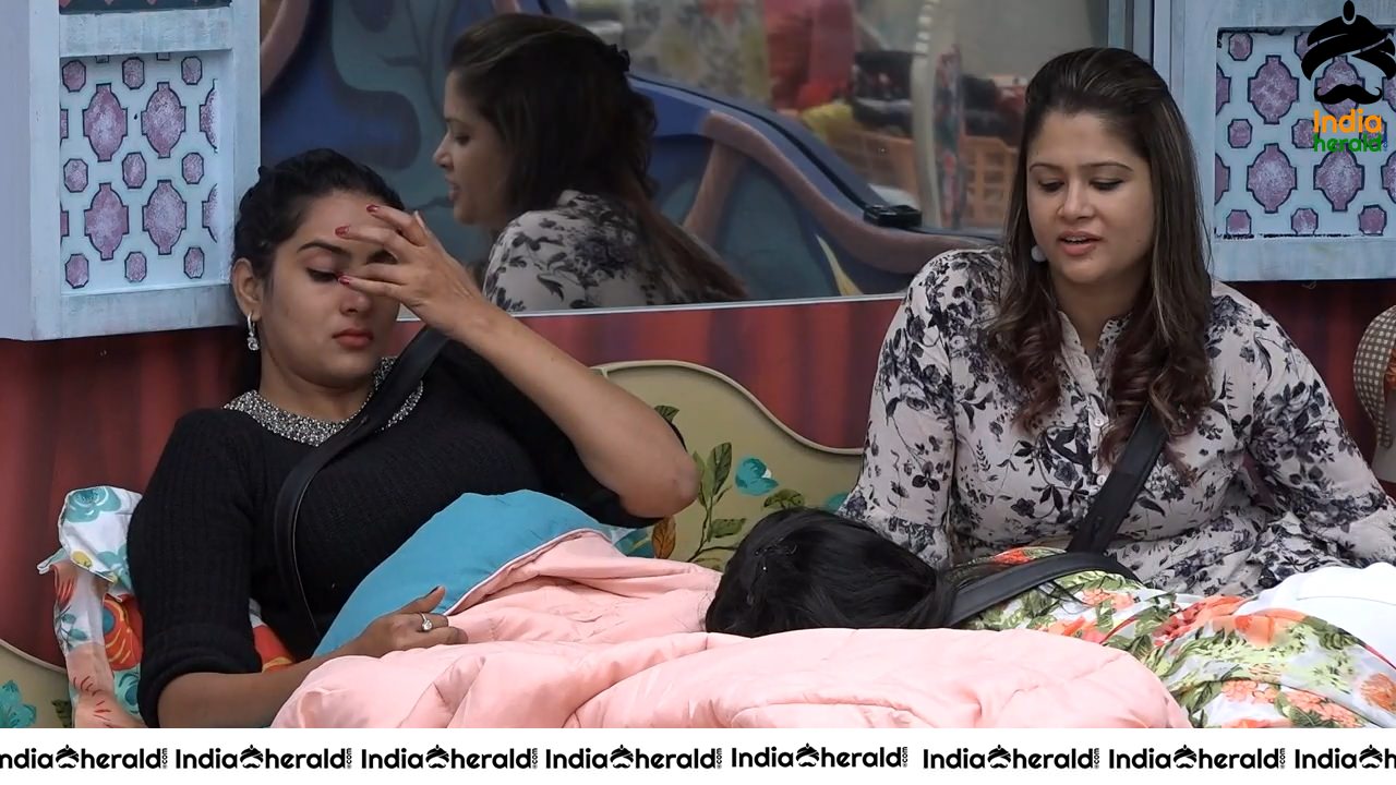 Bigg Boss Telugu Season 3 Day 51 Hot Stills Set 2