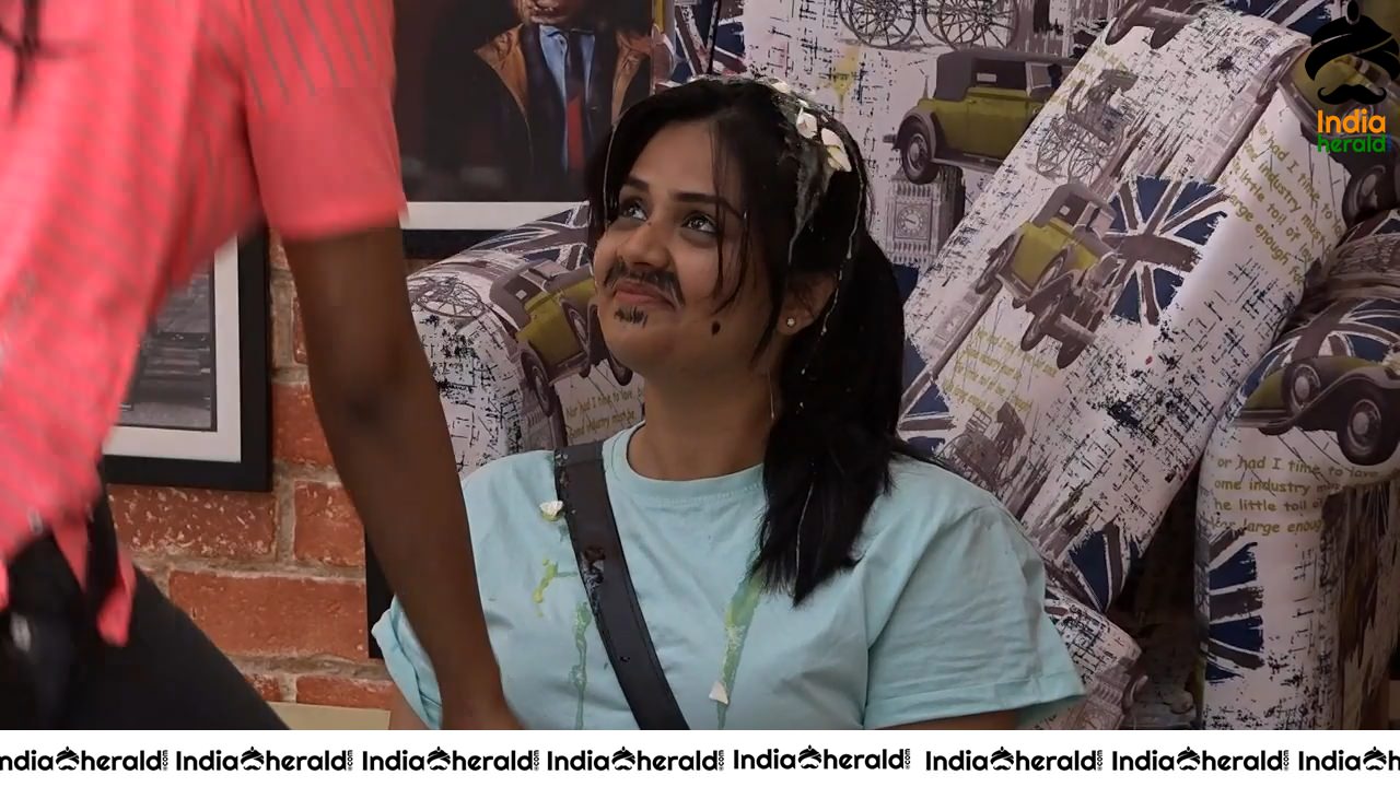 Bigg Boss Telugu Season 3 Day 51 Hot Stills Set 3