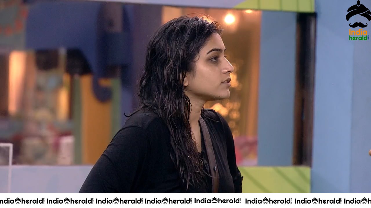 Bigg Boss Telugu Season 3 Day 51 Hot Stills Set 4