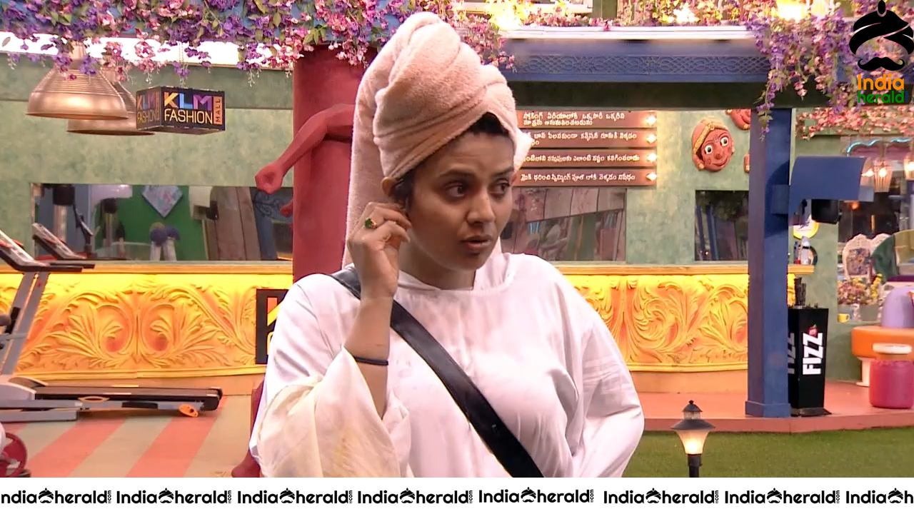 Bigg Boss Telugu Season 3 Day 52 Hot Stills Set 1