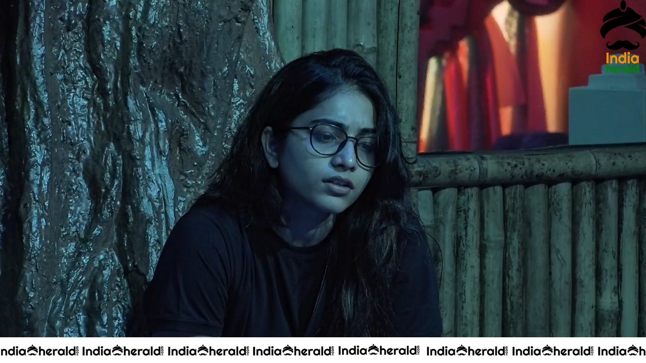 Bigg Boss Telugu Season 3 Day 52 Hot Stills Set 1