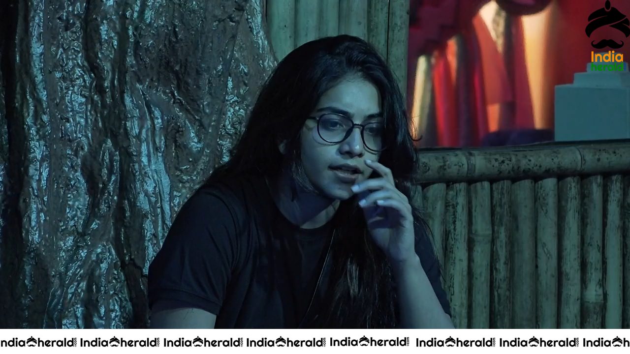 Bigg Boss Telugu Season 3 Day 52 Hot Stills Set 1