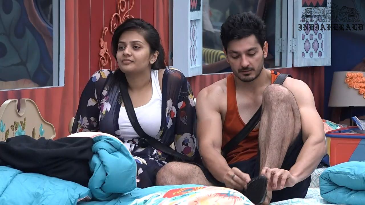Bigg Boss Telugu Season 3 Day 6 Hot Stills Set 1