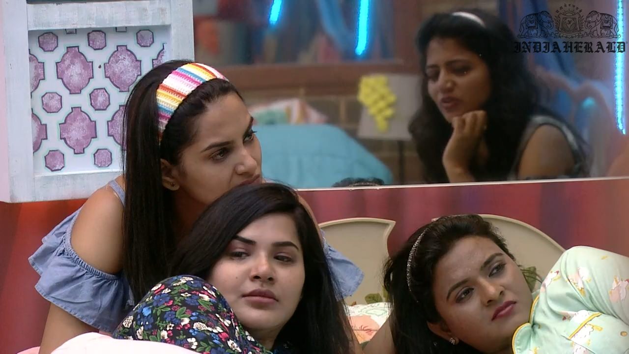 Bigg Boss Telugu Season 3 Day 6 Hot Stills Set 2
