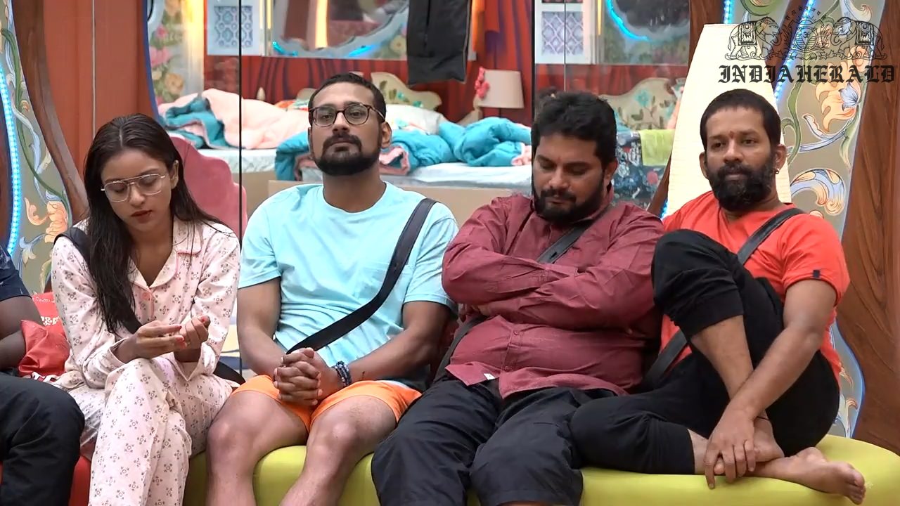 Bigg Boss Telugu Season 3 Day 8 Hot Stills Set 2