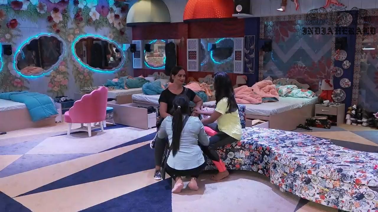 Bigg Boss Telugu Season 3 Day 9 Hot Stills Set 3