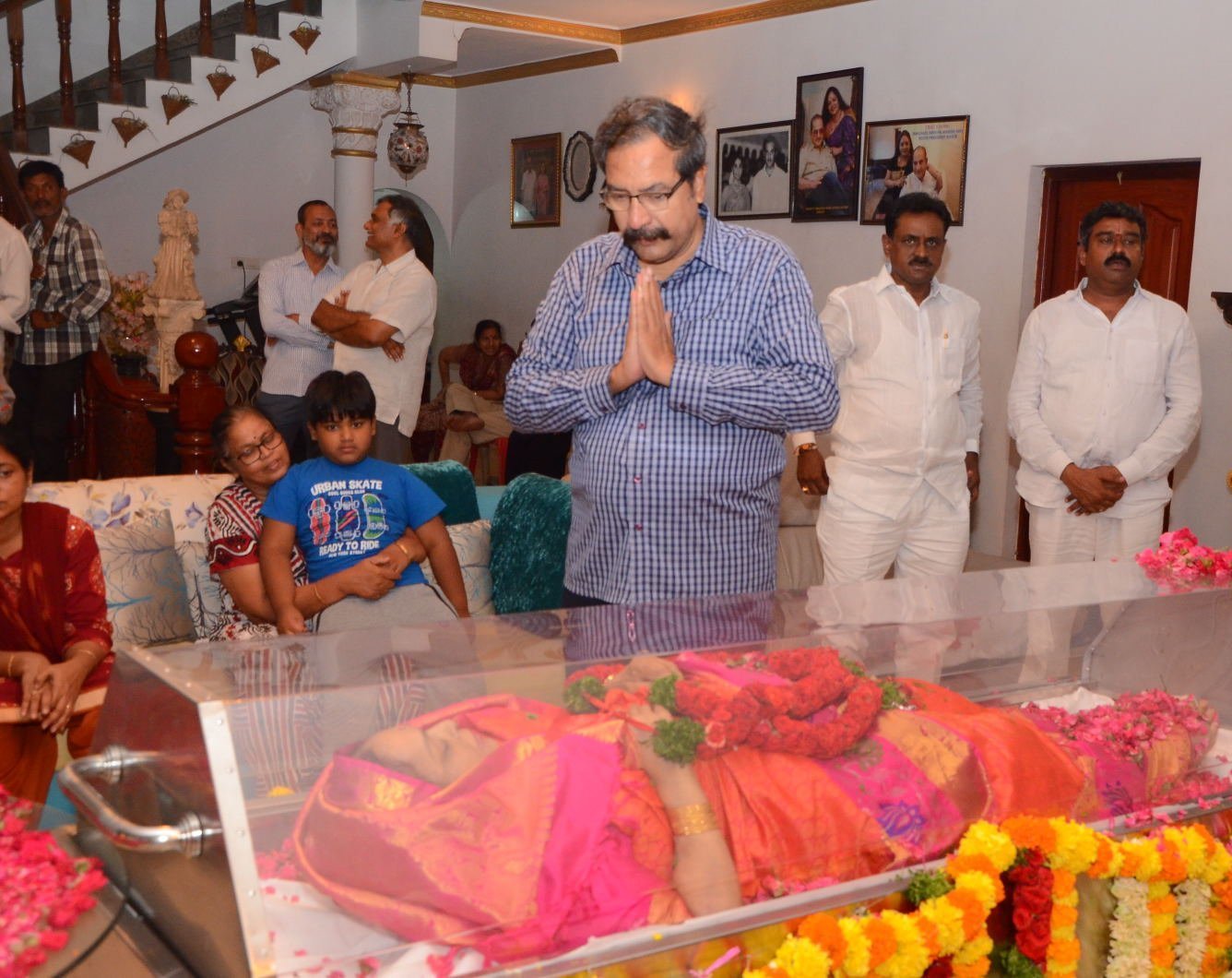 More Photos Of Celebs Paying Homage To Vijaya Nirmala Garu